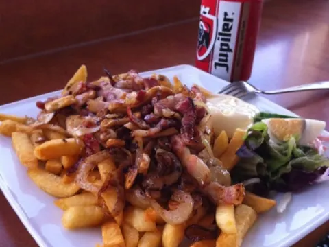 Foto 3 van Cafetaria 't Luifeltje