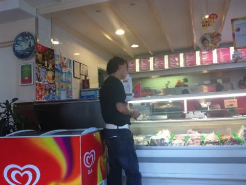 Foto 3 van Cafetaria 't Hoekje