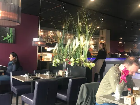 Noa Sushi Wok Grill
