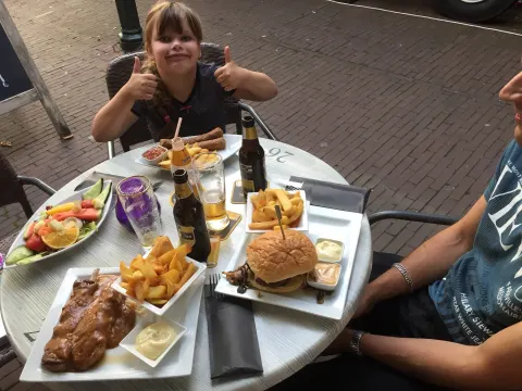 Foto 2 van Bistro Habbekrats
