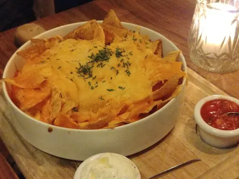 Bluff Food & Bar