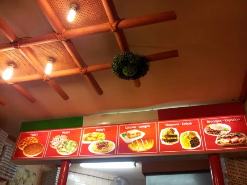 Foto 1 van Johnny's Pizza Expresse