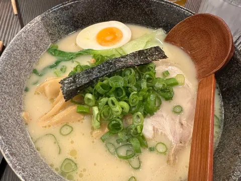 Ama sushi & ramen