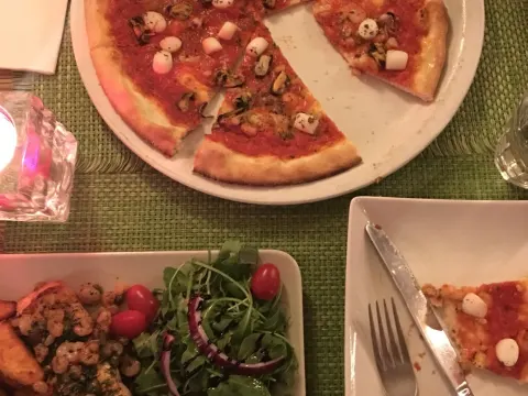 Cafe Piazza