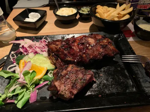 Foto 4 van Broadway American Steakhouse