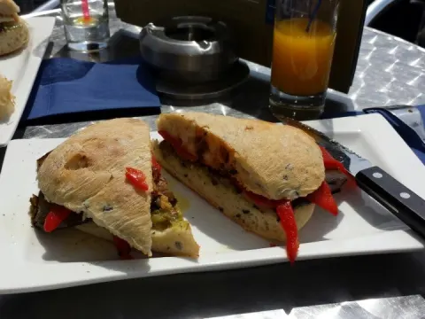 Foto 3 van PANINO mi gusta