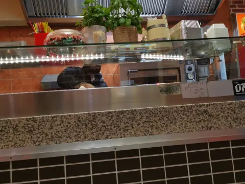 Foto 2 van Broodjeszaak Etenstijd