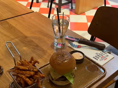 Foto 4 van The Burger Federation